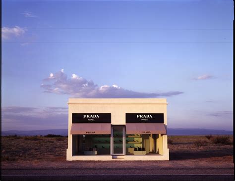 Prada Marfa Pictures [HQ] 